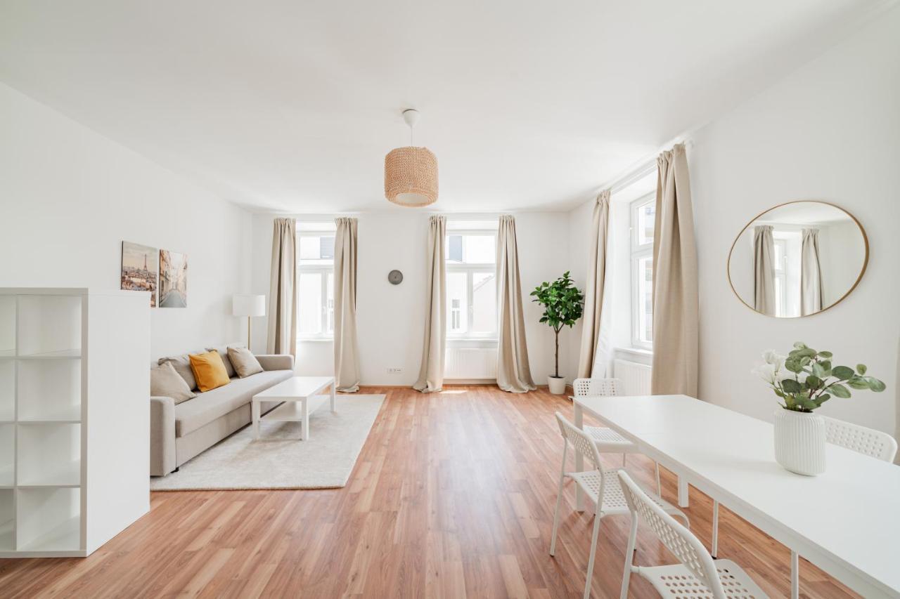 Central Appartment Wina Bagian luar foto