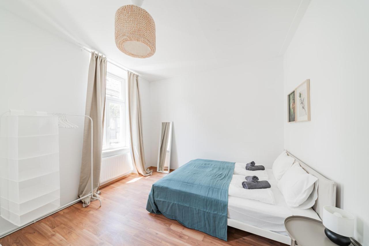 Central Appartment Wina Bagian luar foto
