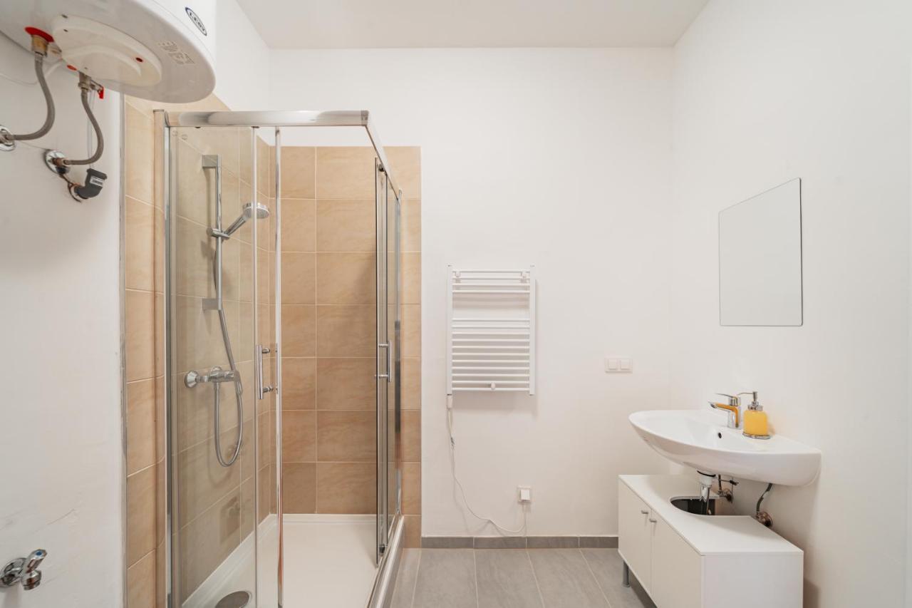 Central Appartment Wina Bagian luar foto