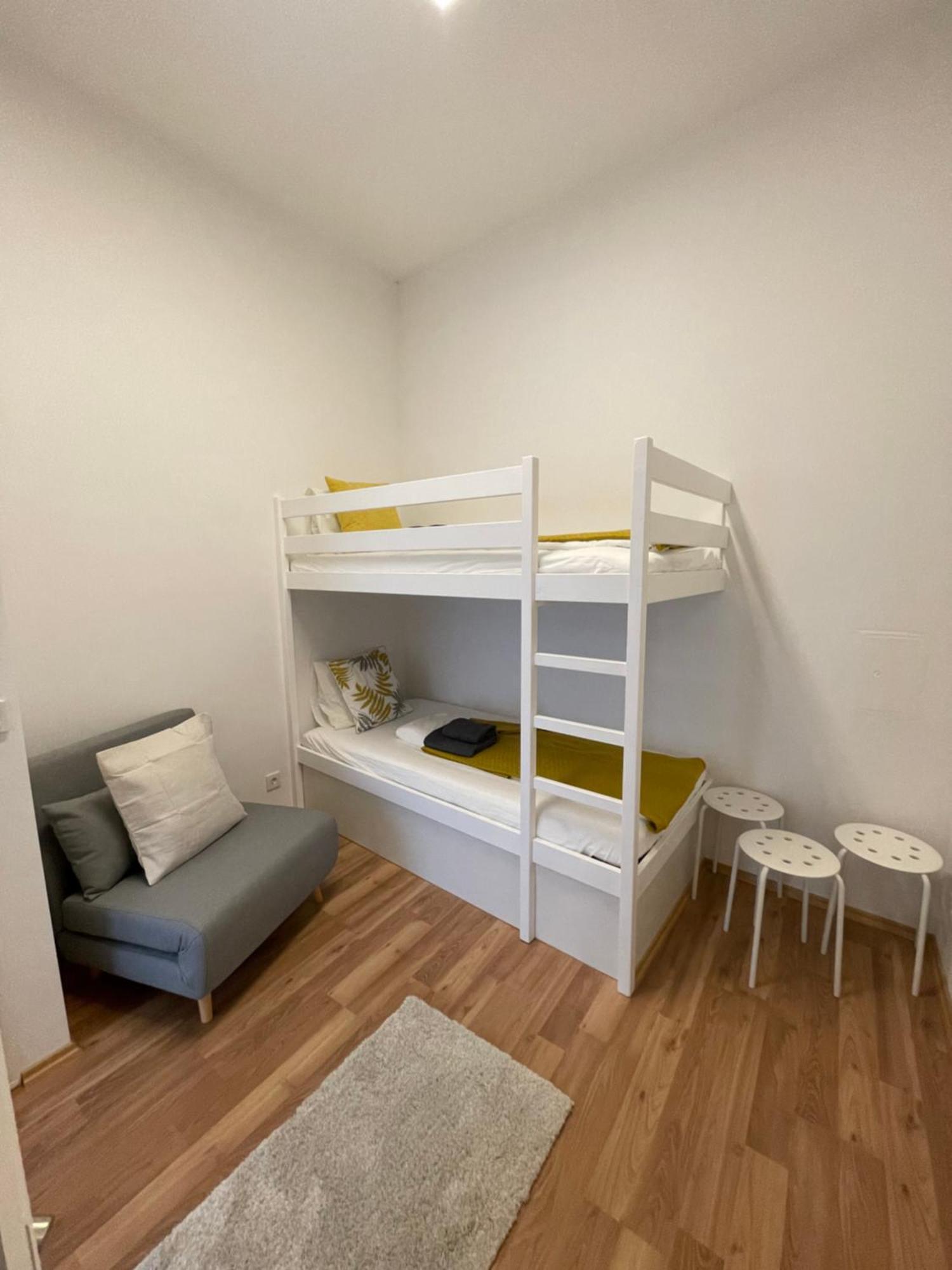 Central Appartment Wina Bagian luar foto